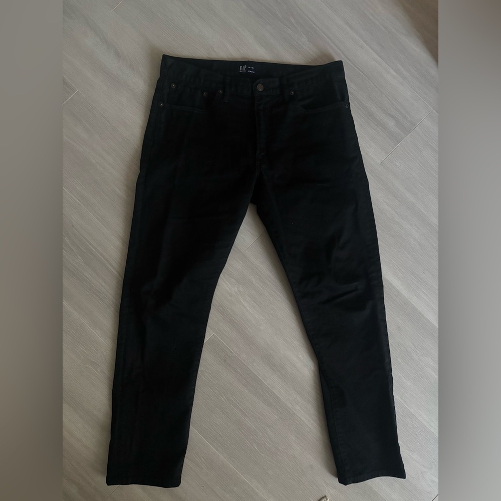 Athletic Fit Straight Black Jeans